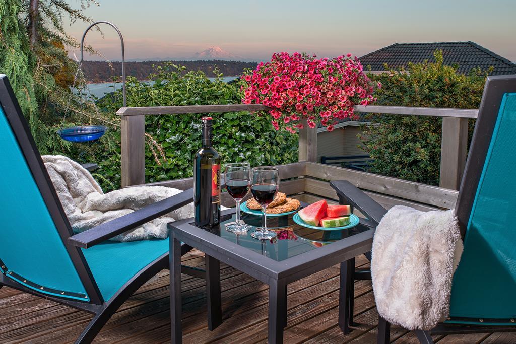 Three Tree Point Bed And Breakfast Burien Dış mekan fotoğraf