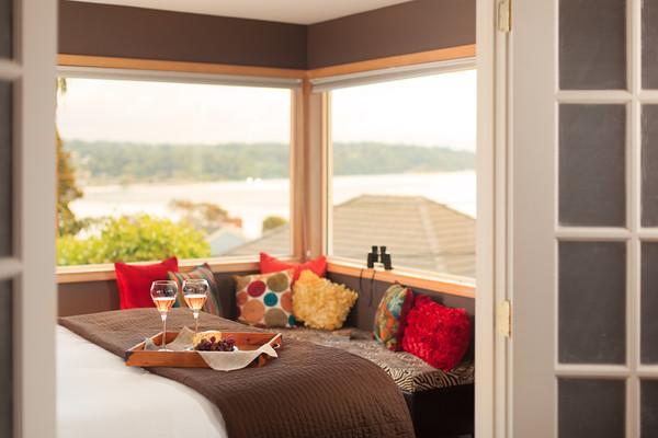 Three Tree Point Bed And Breakfast Burien Dış mekan fotoğraf